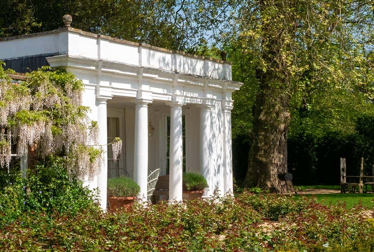 ON-SITE ACCOMMODATION